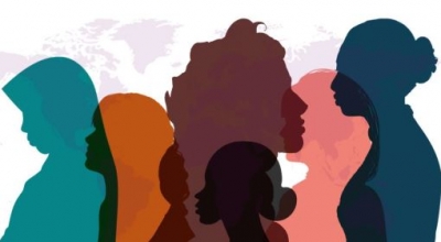 profili di donne di tutti i colori