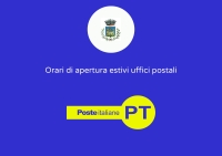Sfondo blu, logo poste italiane giallo, logo comune di gavorrano
